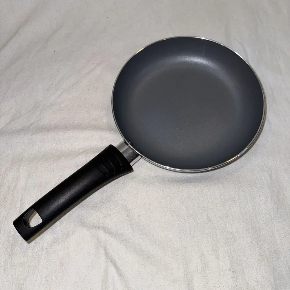 Brand New Bella 8”/20.3cm Nonstick Frying Pan Cookware Dishwasher Safe